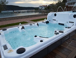 Spa Pool Manufacturer in Agra